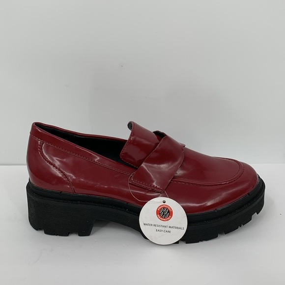 Blondo chunky slip-on loafers shoe lug sole red patent waterproof platform new 9 - Picture 1 of 7